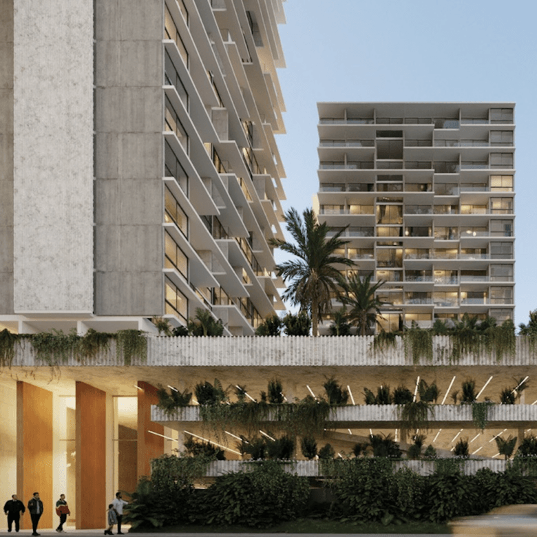 Détail des balcons et des terrasses plantées des tours de Veralta Mariscal, à Asunción, Paraguay.