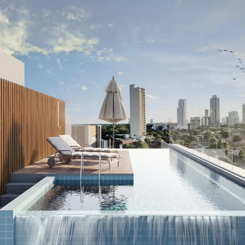 Piscine de la résidence Urban Santa Teresa, à Asunción, Paraguay.
